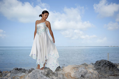 Jasmine Sky custom-designs and hand-paints silk beach wedding dresses. 